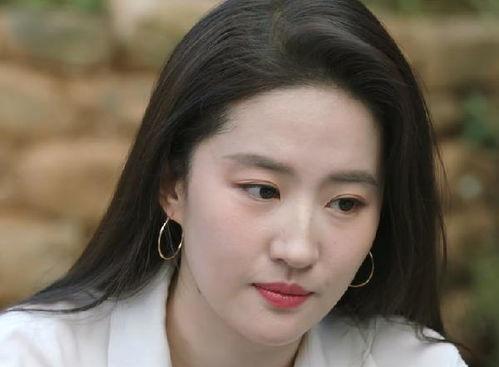 圈内爆料李现和刘亦菲,娱乐圈新恋情曝光? 第3张 圈内爆料李现和刘亦菲,娱乐圈新恋情曝光? 第3张